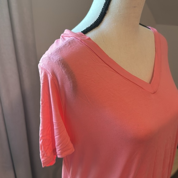 Shirt/Bodysuit - Casual - Picture 3 of 5